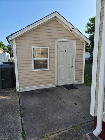 379 Schley AVE, Hampton, VA 23661