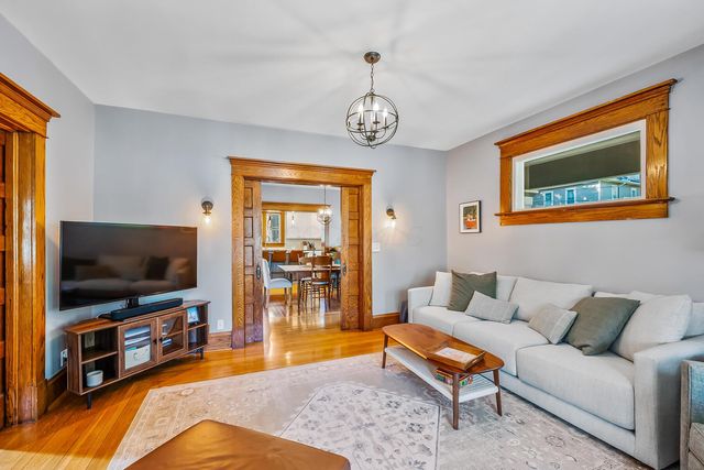 297 W William Street, Delaware, OH 43015