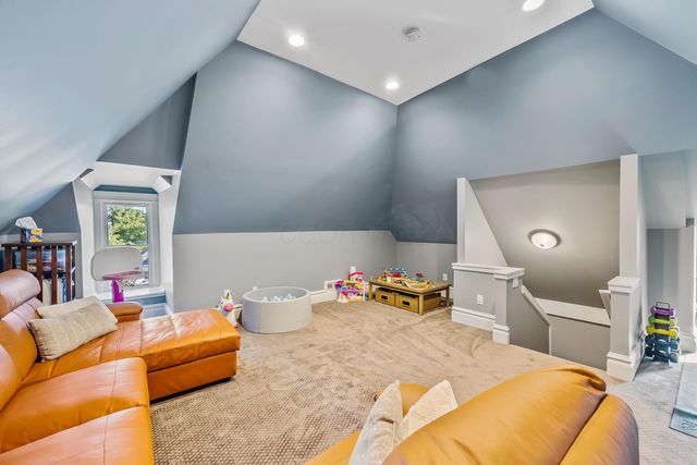 297 W William Street, Delaware, OH 43015