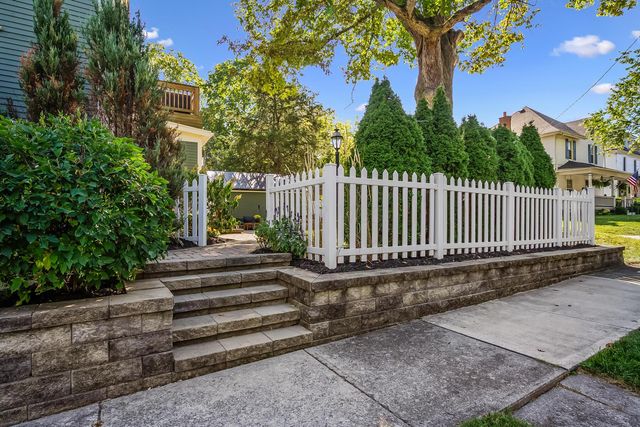 297 W William Street, Delaware, OH 43015