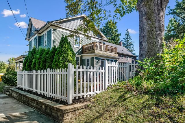 297 W William Street, Delaware, OH 43015