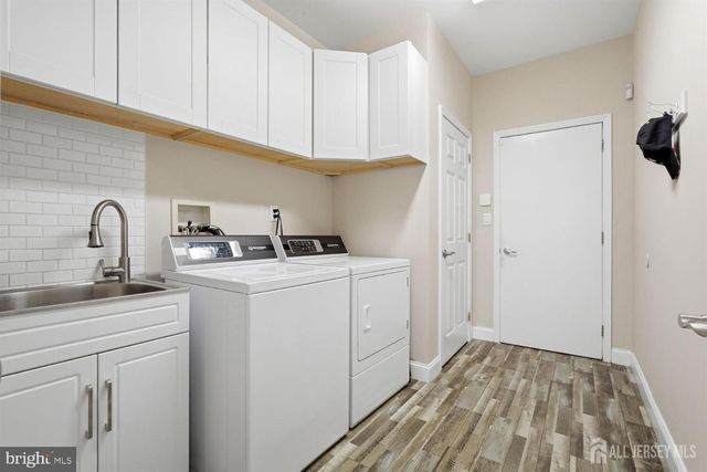32 SCOTT DR, Monroe Township, NJ 08831