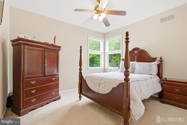 32 SCOTT DR, Monroe Township, NJ 08831