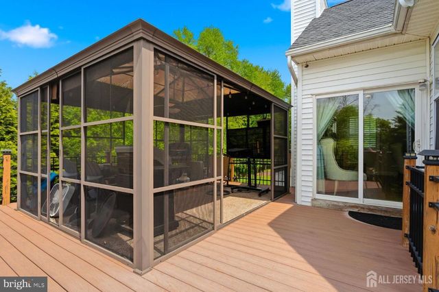 32 SCOTT DR, Monroe Township, NJ 08831