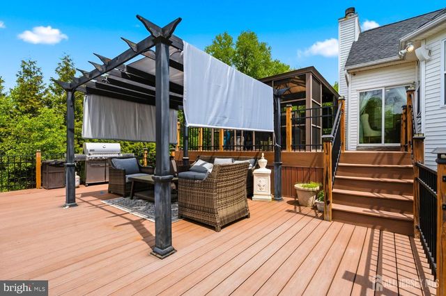 32 SCOTT DR, Monroe Township, NJ 08831