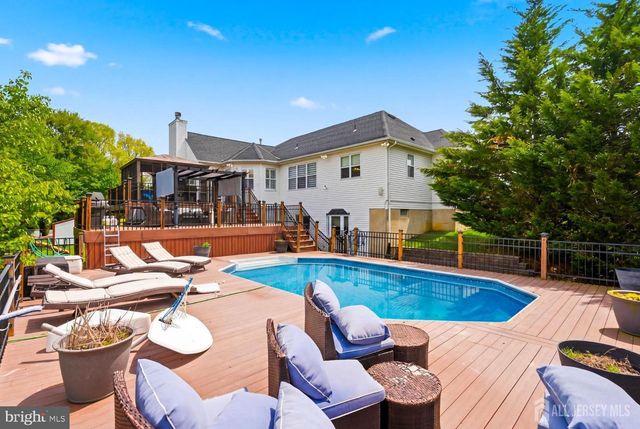 32 SCOTT DR, Monroe Township, NJ 08831