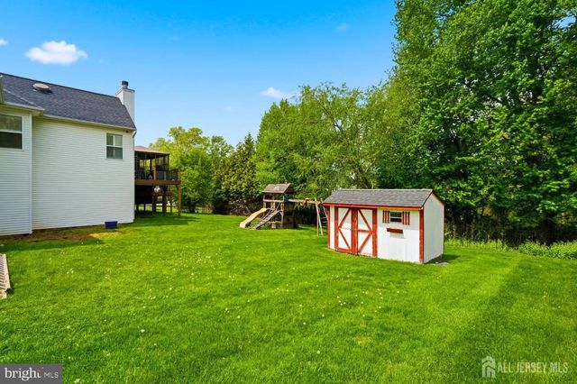 32 SCOTT DR, Monroe Township, NJ 08831