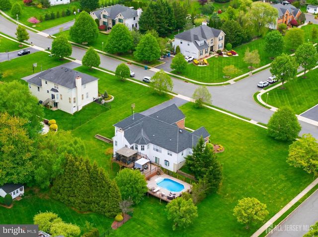 32 SCOTT DR, Monroe Township, NJ 08831