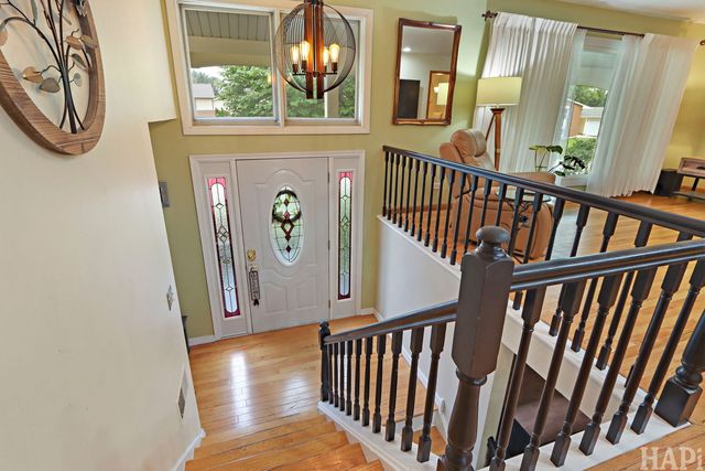 1378 Volkamer Trail, Elk Grove Village, IL 60007