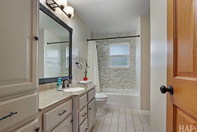 1378 Volkamer Trail, Elk Grove Village, IL 60007