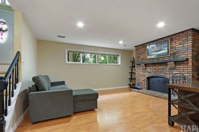 1378 Volkamer Trail, Elk Grove Village, IL 60007