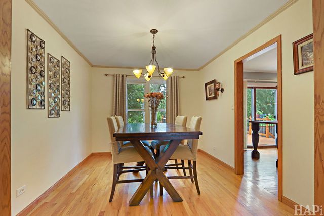 1378 Volkamer Trail, Elk Grove Village, IL 60007