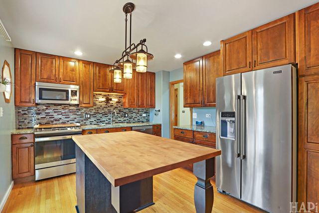 1378 Volkamer Trail, Elk Grove Village, IL 60007