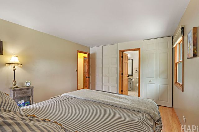 1378 Volkamer Trail, Elk Grove Village, IL 60007
