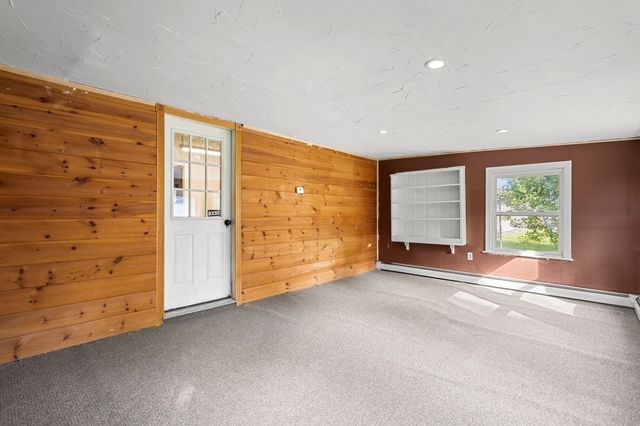 131 Elsie Rd, Brockton, MA 02032