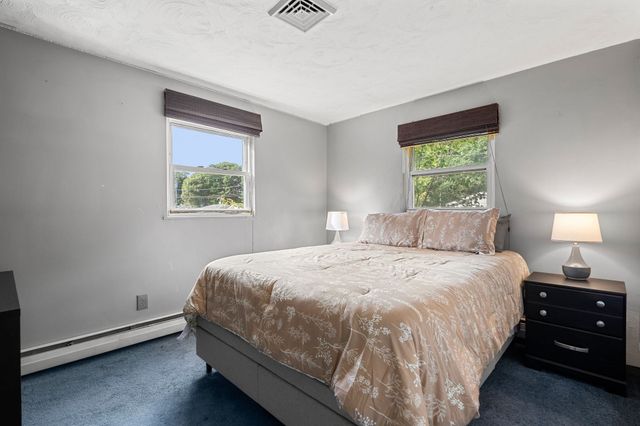 131 Elsie Rd, Brockton, MA 02032