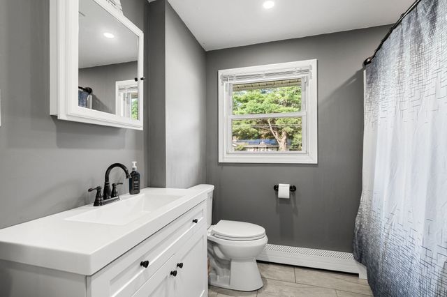 131 Elsie Rd, Brockton, MA 02032
