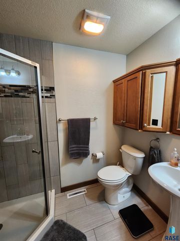 430 E Washington Ave Avenue, Salem, SD 57058