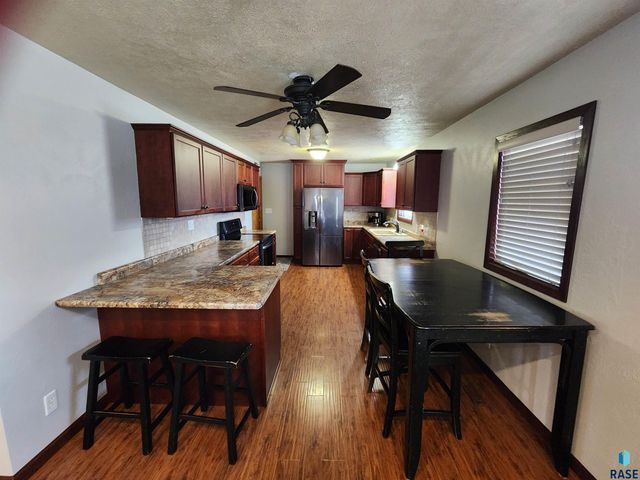 430 E Washington Ave Avenue, Salem, SD 57058