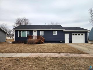 430 E Washington Ave Avenue, Salem, SD 57058
