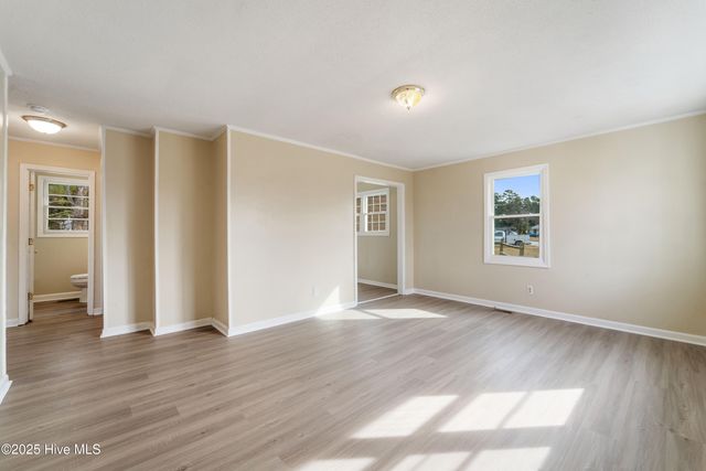 2270 Onslow Drive, Jacksonville, NC 28540