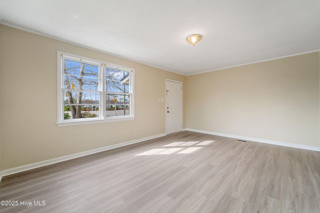 2270 Onslow Drive, Jacksonville, NC 28540