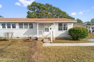2270 Onslow Drive, Jacksonville, NC 28540