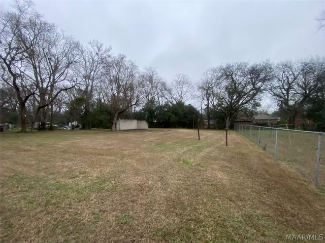 3639 Whiting Avenue, Montgomery, AL 36105