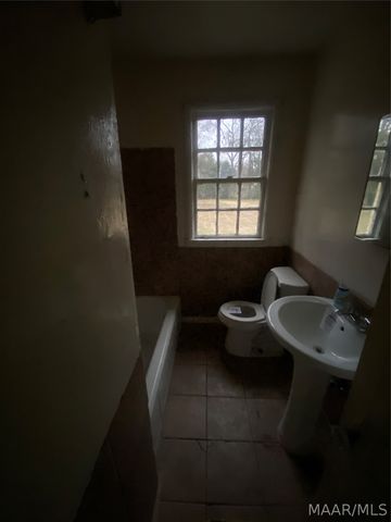 3639 Whiting Avenue, Montgomery, AL 36105