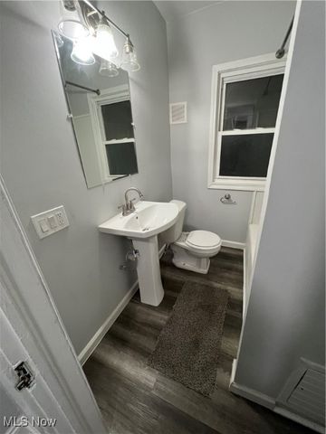 9003 Kempton Avenue, Cleveland, OH 44108