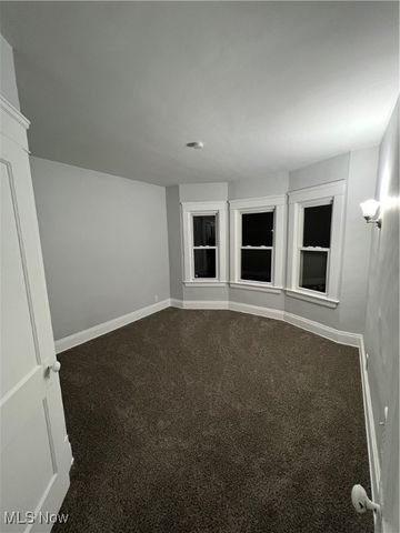 9003 Kempton Avenue, Cleveland, OH 44108