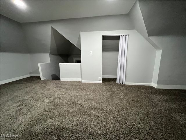 9003 Kempton Avenue, Cleveland, OH 44108