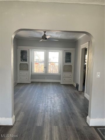 9003 Kempton Avenue, Cleveland, OH 44108