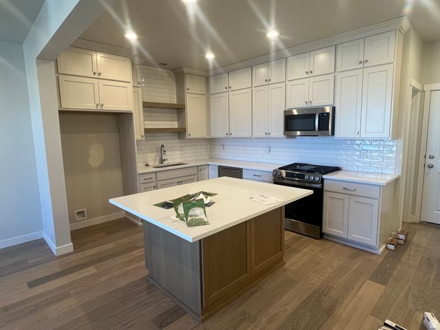 6607 W SOUTH JORDAN PKWY, South Jordan, UT 84009