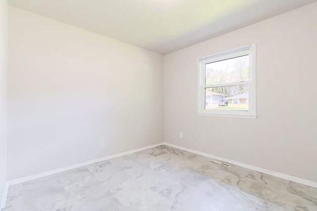 4225 E 5th Place, Gary, IN 46403
