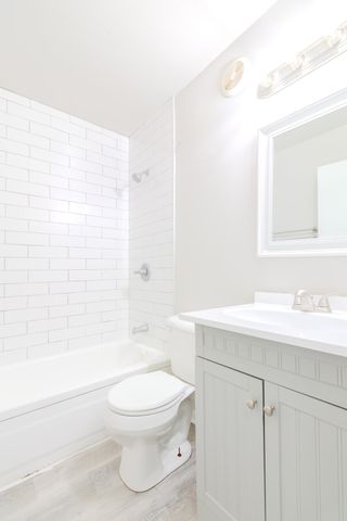 4225 E 5th Place, Gary, IN 46403