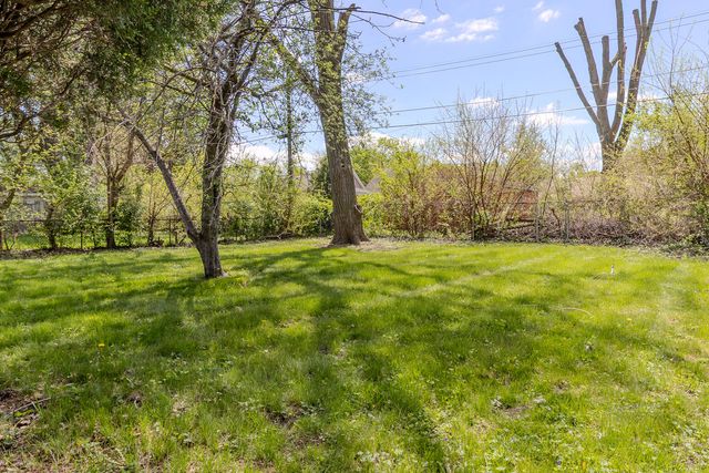 4225 E 5th Place, Gary, IN 46403