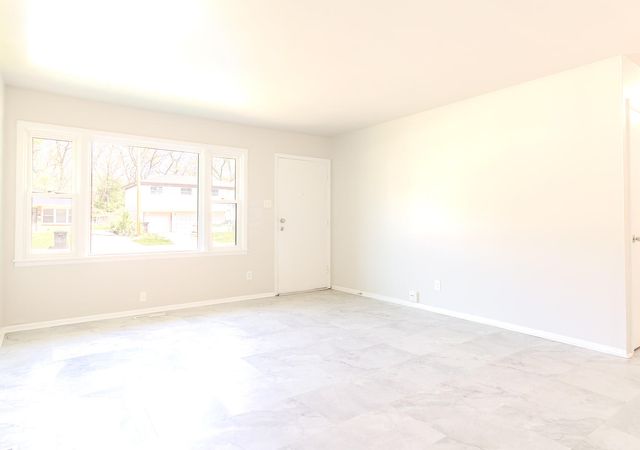 4225 E 5th Place, Gary, IN 46403