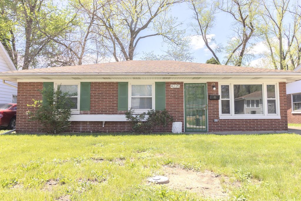 4225 E 5th Place, Gary, IN 46403