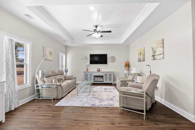 4153 Charleston Oaks Dr, Loris, SC 29569