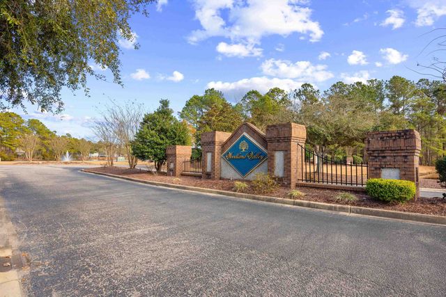 4153 Charleston Oaks Dr, Loris, SC 29569