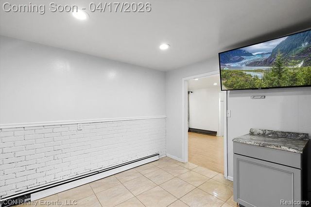 27321 Baldwin Avenue, Warren, MI 48092