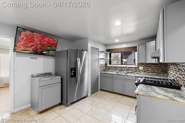 27321 Baldwin Avenue, Warren, MI 48092