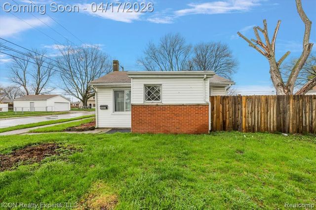 27321 Baldwin Avenue, Warren, MI 48092