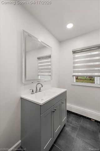 27321 Baldwin Avenue, Warren, MI 48092