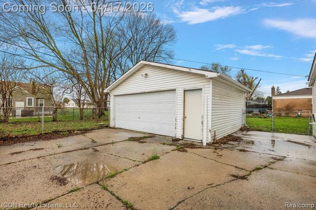 27321 Baldwin Avenue, Warren, MI 48092