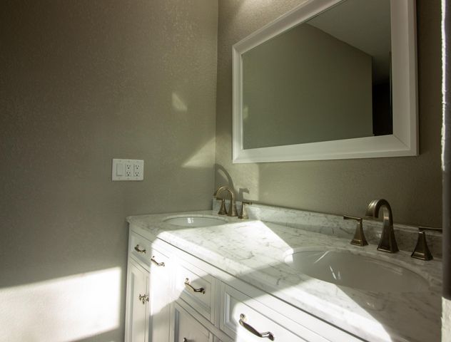 501 Seabury Lane, Faribault, MN 55021