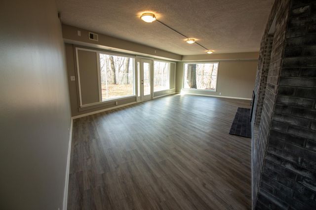 501 Seabury Lane, Faribault, MN 55021