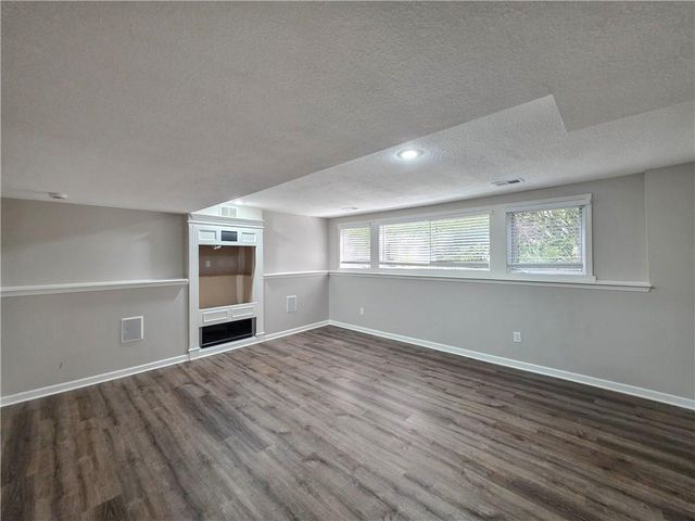 11009 W 131st Street, Overland Park, KS 66213