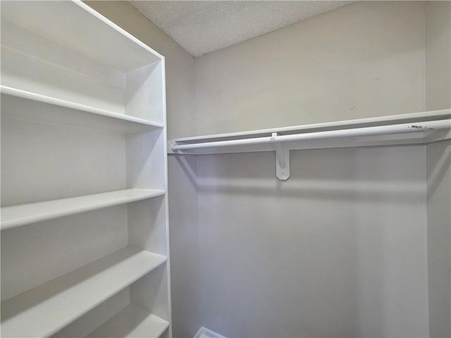 11009 W 131st Street, Overland Park, KS 66213